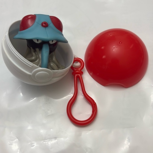 1999 Burger King Pokemon #73 Tentacruel with Pokeball - Picture 8 of 12